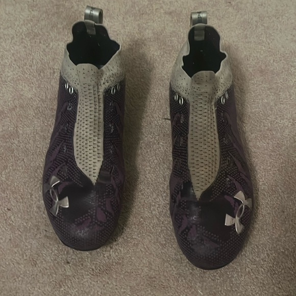 Under Armour Football Cleats - Picture 1 of 4
